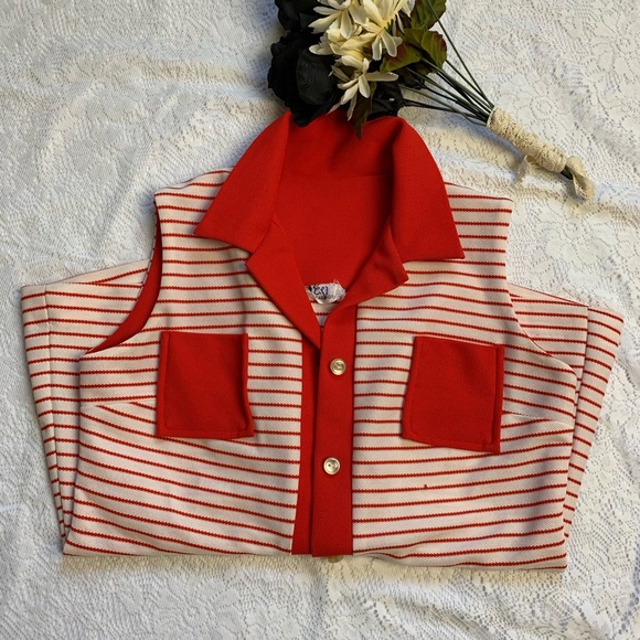 Vintage Tops - 60s | 70s Red Striped Mod Sleeveless Button-Up Top